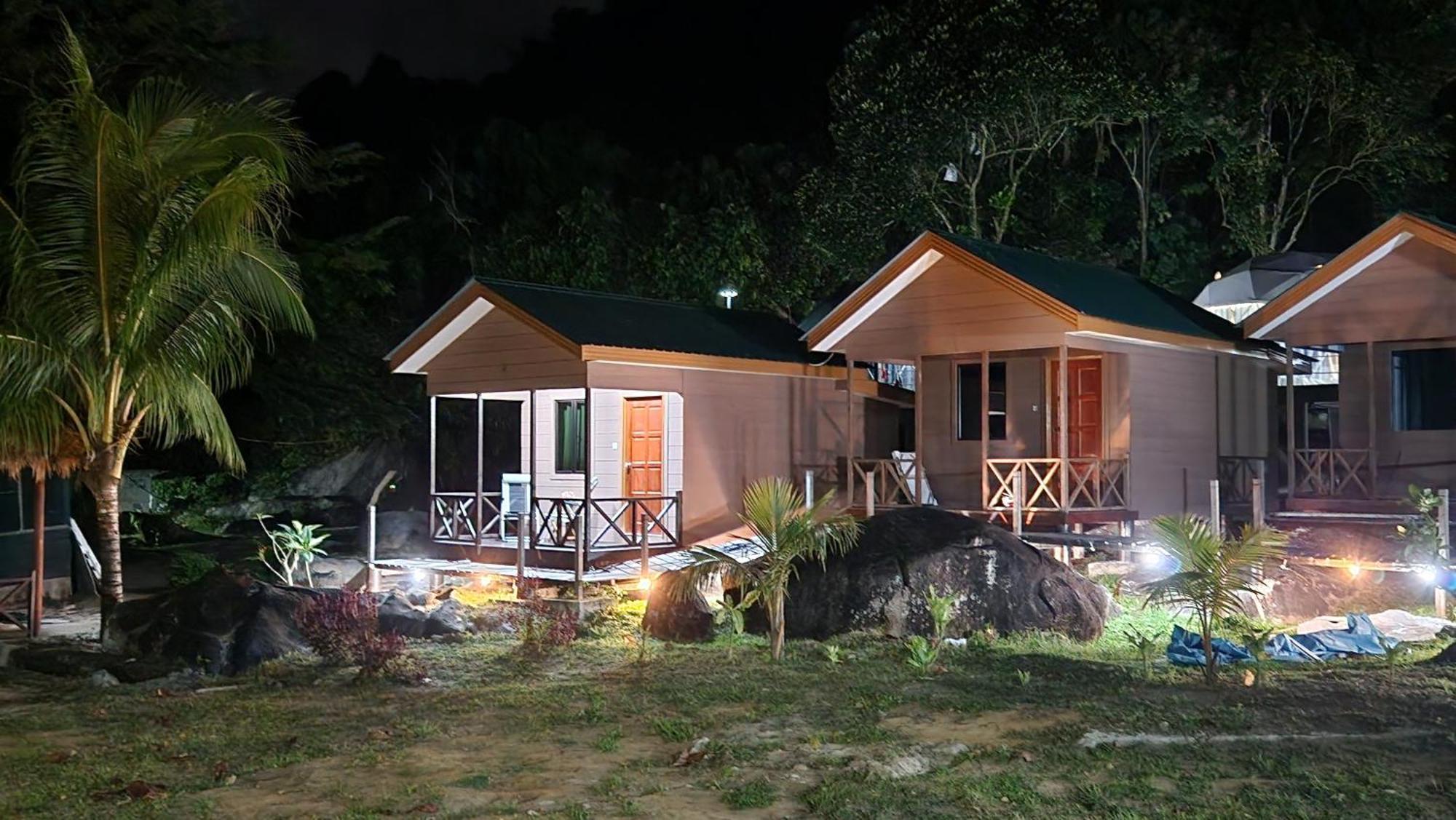 Dumba Bay Tioman Otel Kampung Genting Dış mekan fotoğraf